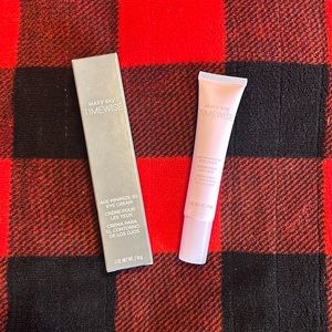 TimeWise Miracle 3D Eye Cream